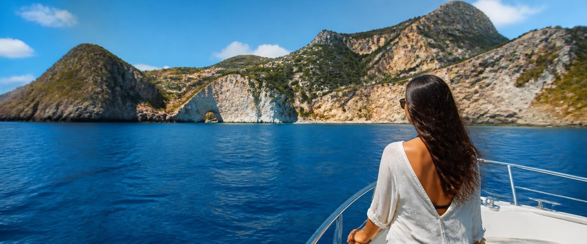 Scopri i migliori punti panoramici di Ponza durante una gita in barca