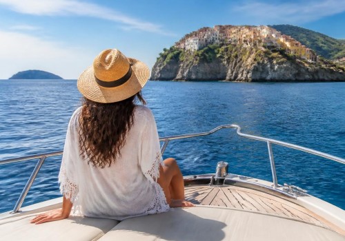 Come Prenotare una Gita in Barca a Ponza: Guida Pratica e Consigli Utili