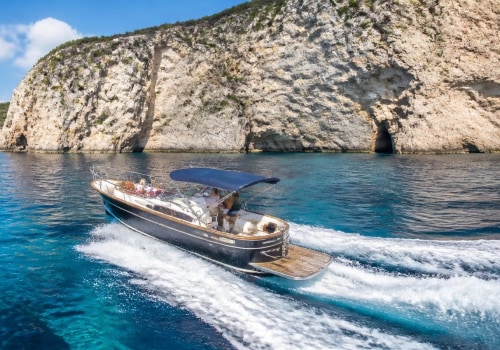 Scoprire Ponza: I Migliori Tour in Barca e le Isole Vicine