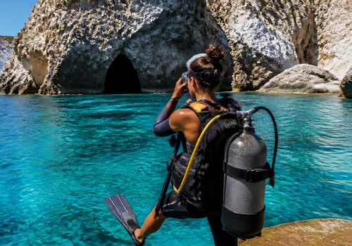 I migliori luoghi per fare una sosta per l'immersione durante una gita in barca a Ponza