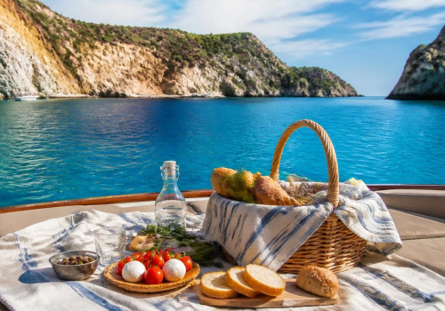 I migliori luoghi per un picnic durante una gita in barca a Ponza